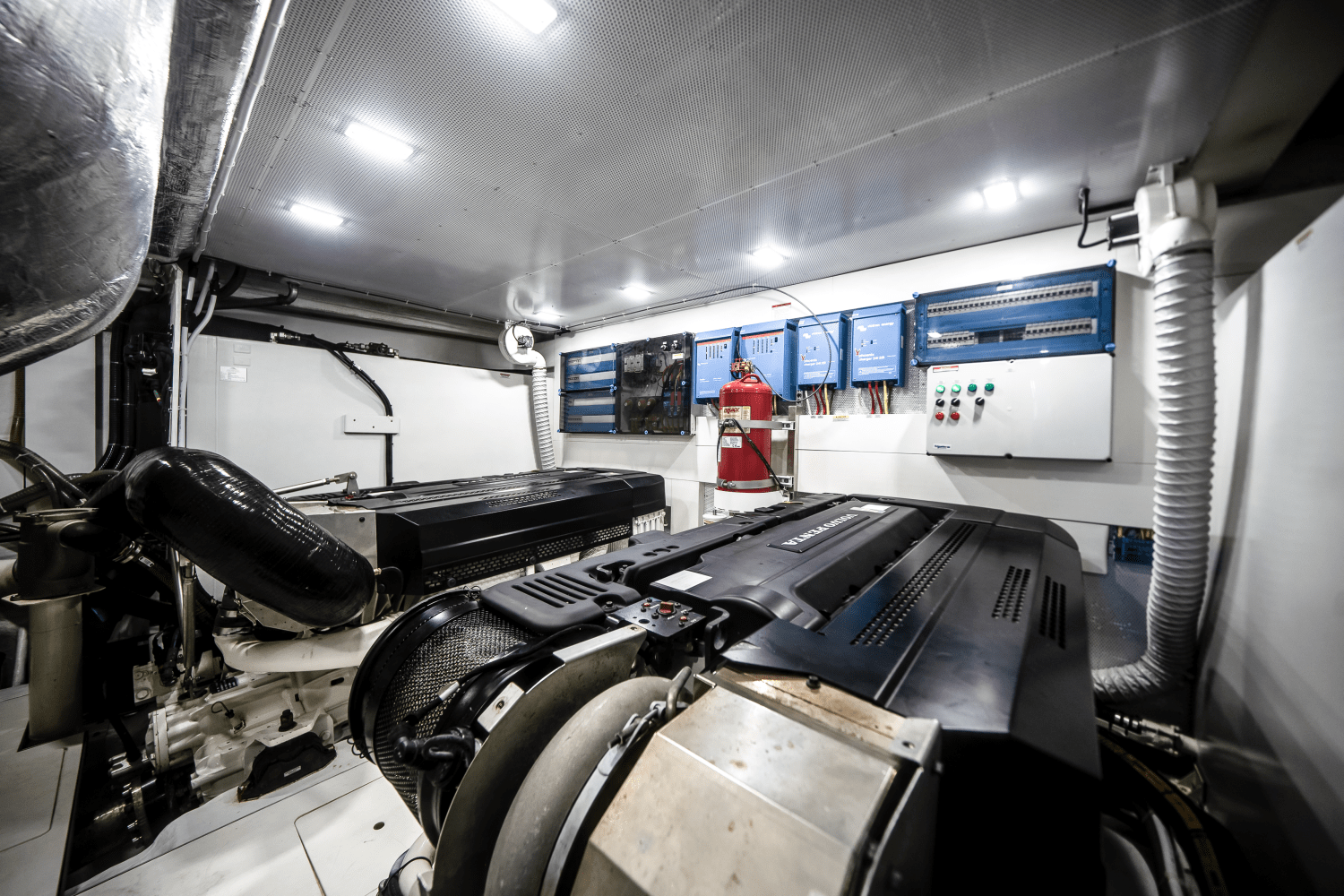 Slide: The Image of Galeon 640 FLY BRIDGE 2021 - 78