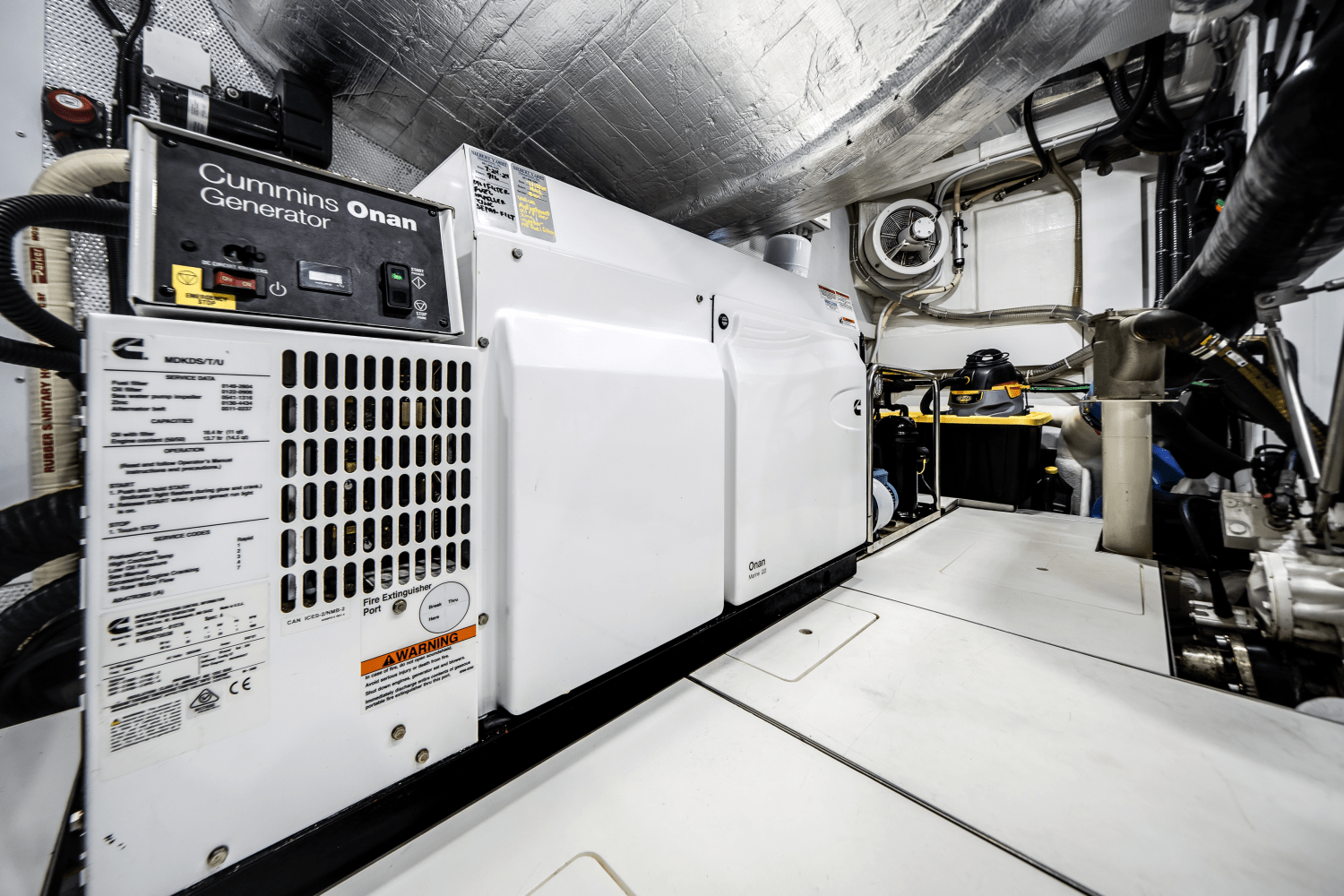 Slide: The Image of Galeon 640 FLY BRIDGE 2021 - 94