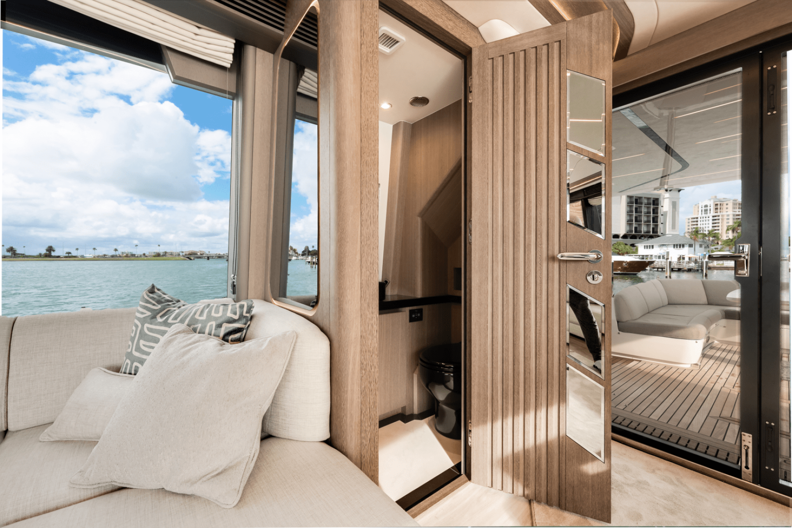 Slide: The Image of Galeon 800 FLY 2023 - 4509077