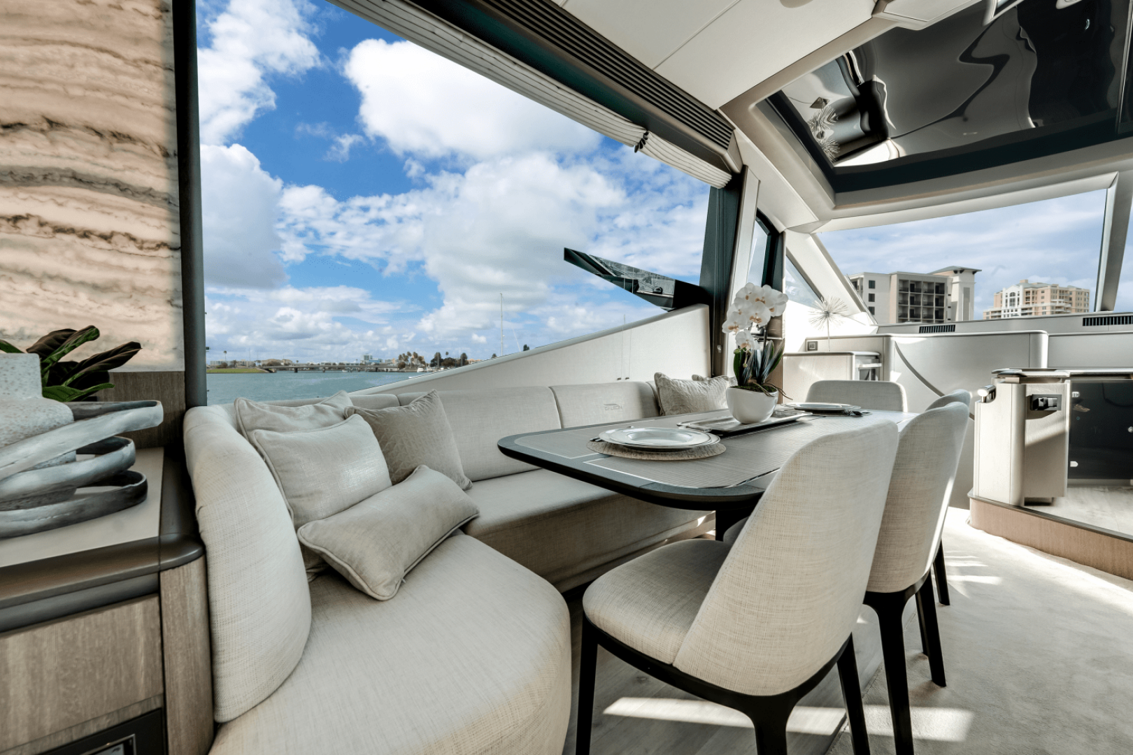 Slide: The Image of Galeon 800 FLY 2023 - 4509086