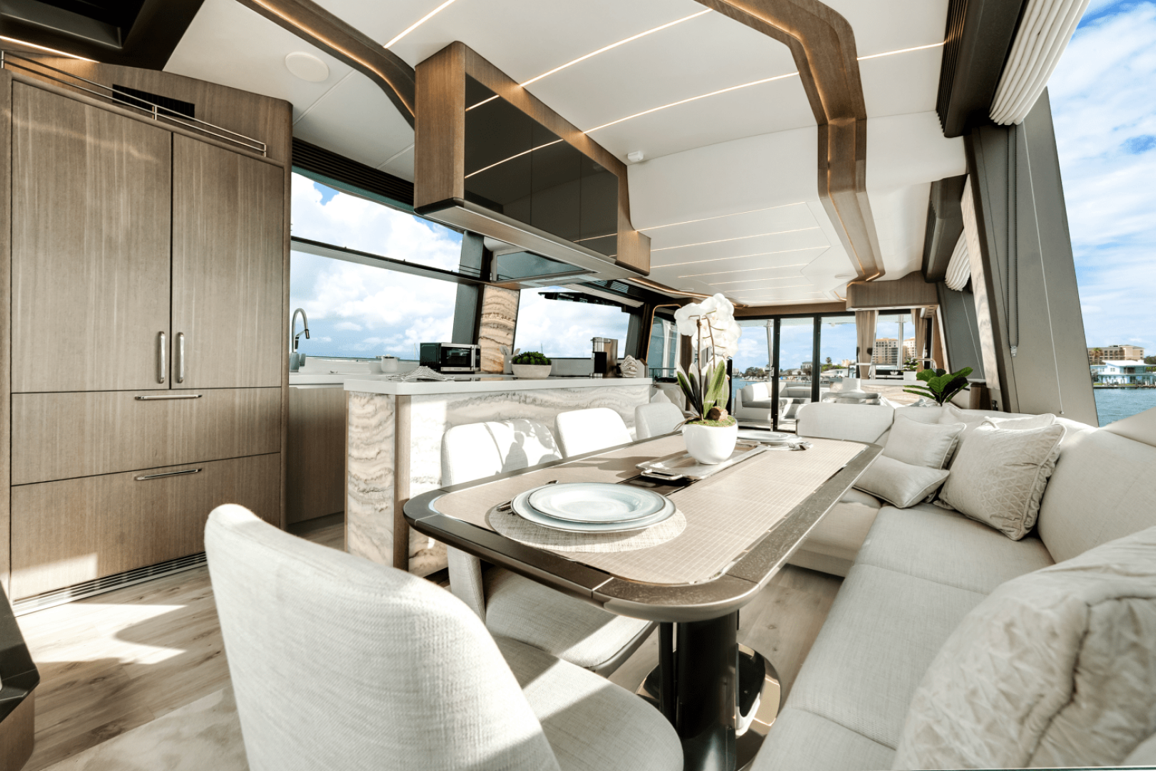Slide: The Image of Galeon 800 FLY 2023 - 4509088