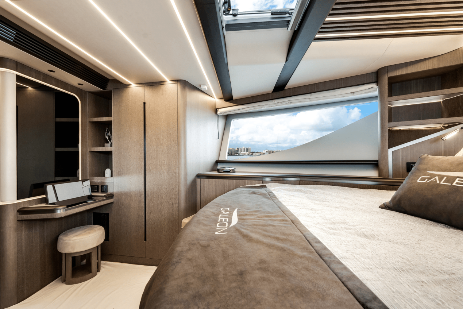 Slide: The Image of Galeon 800 FLY 2023 - 4509102