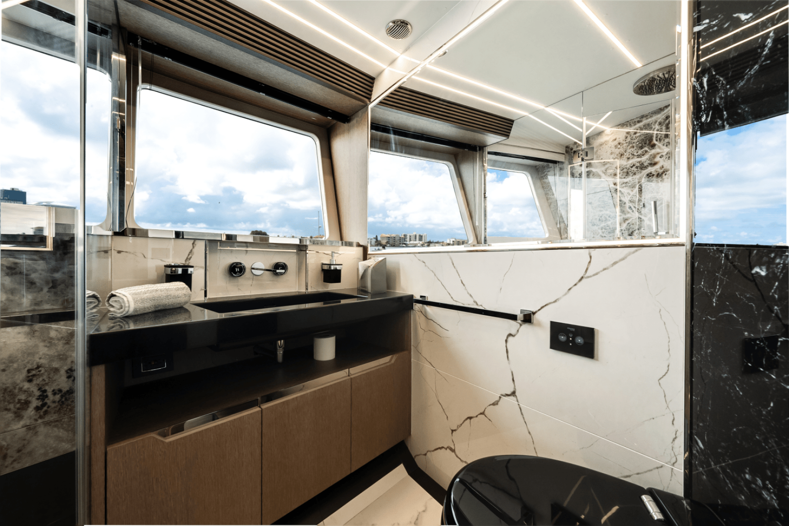 Slide: The Image of Galeon 800 FLY 2023 - 4509104