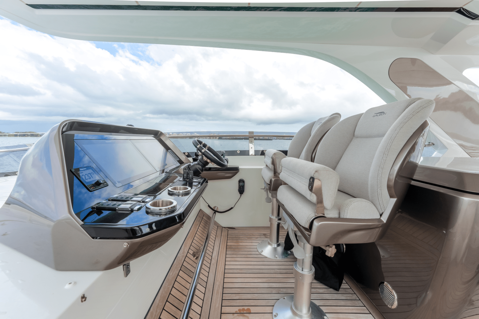 Slide: The Image of Galeon 800 FLY 2023 - 4509134