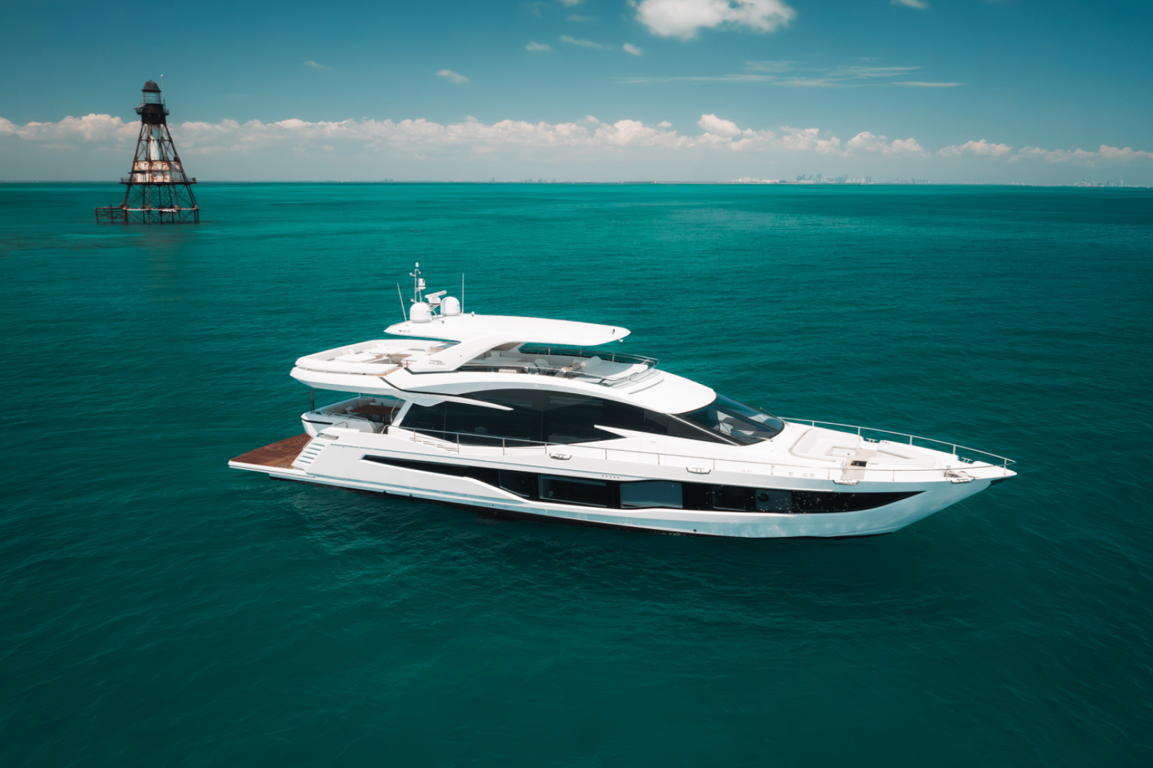 Slide: The Image of Galeon 800 FLY 2024 - 3898072