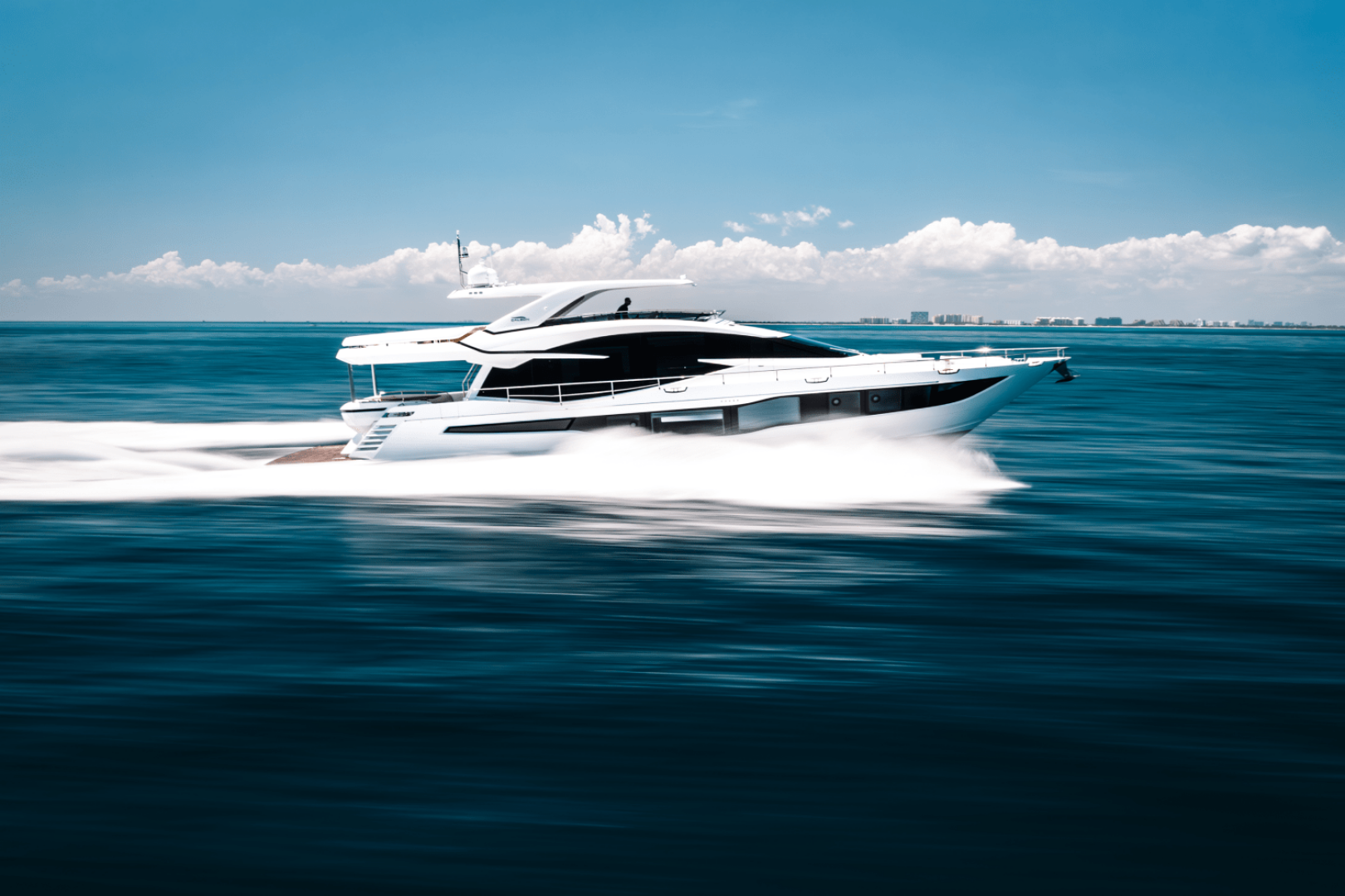 Slide: The Image of Galeon 800 FLY 2024 - 3898075