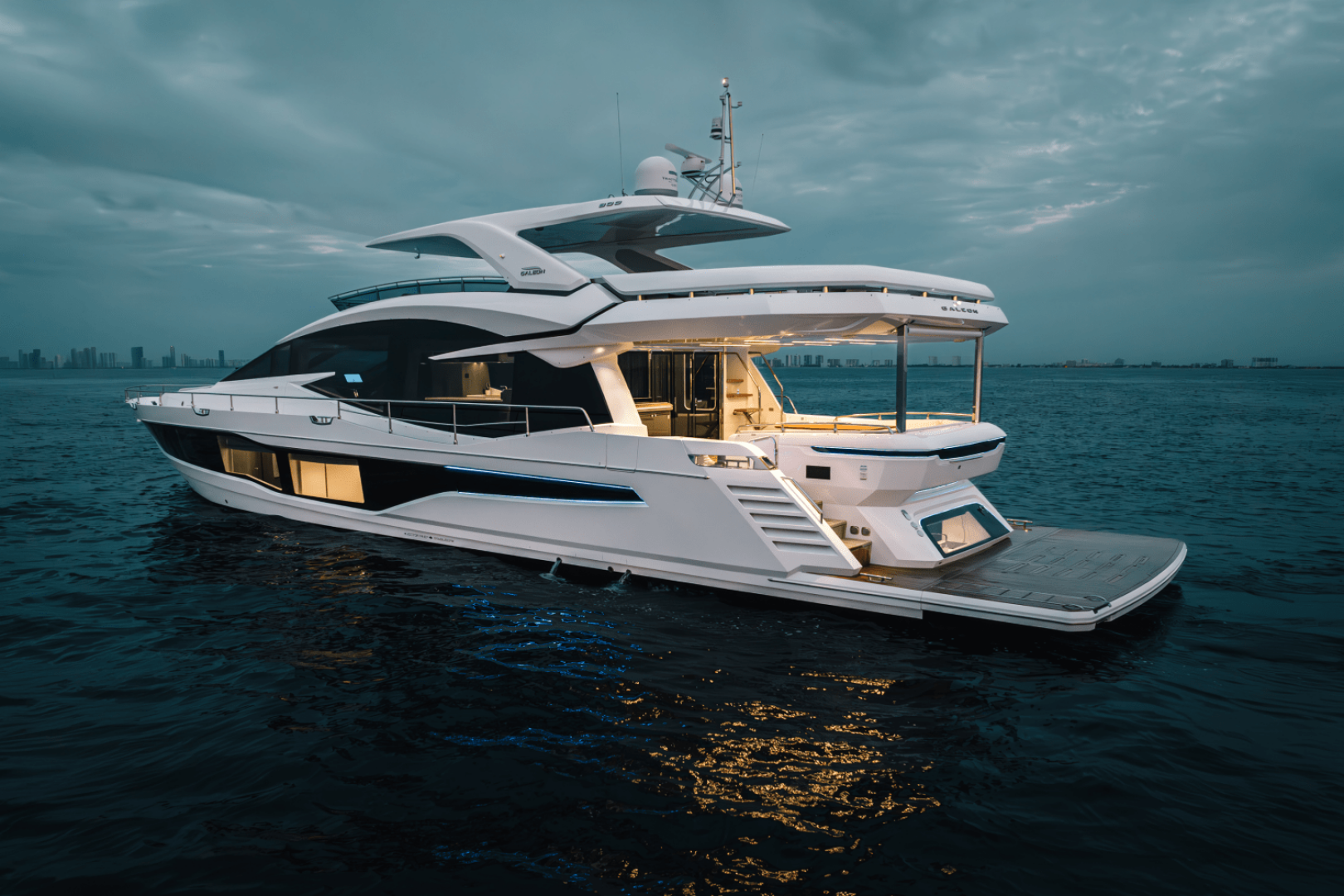 Slide: The Image of Galeon 800 FLY 2024 - 3898082