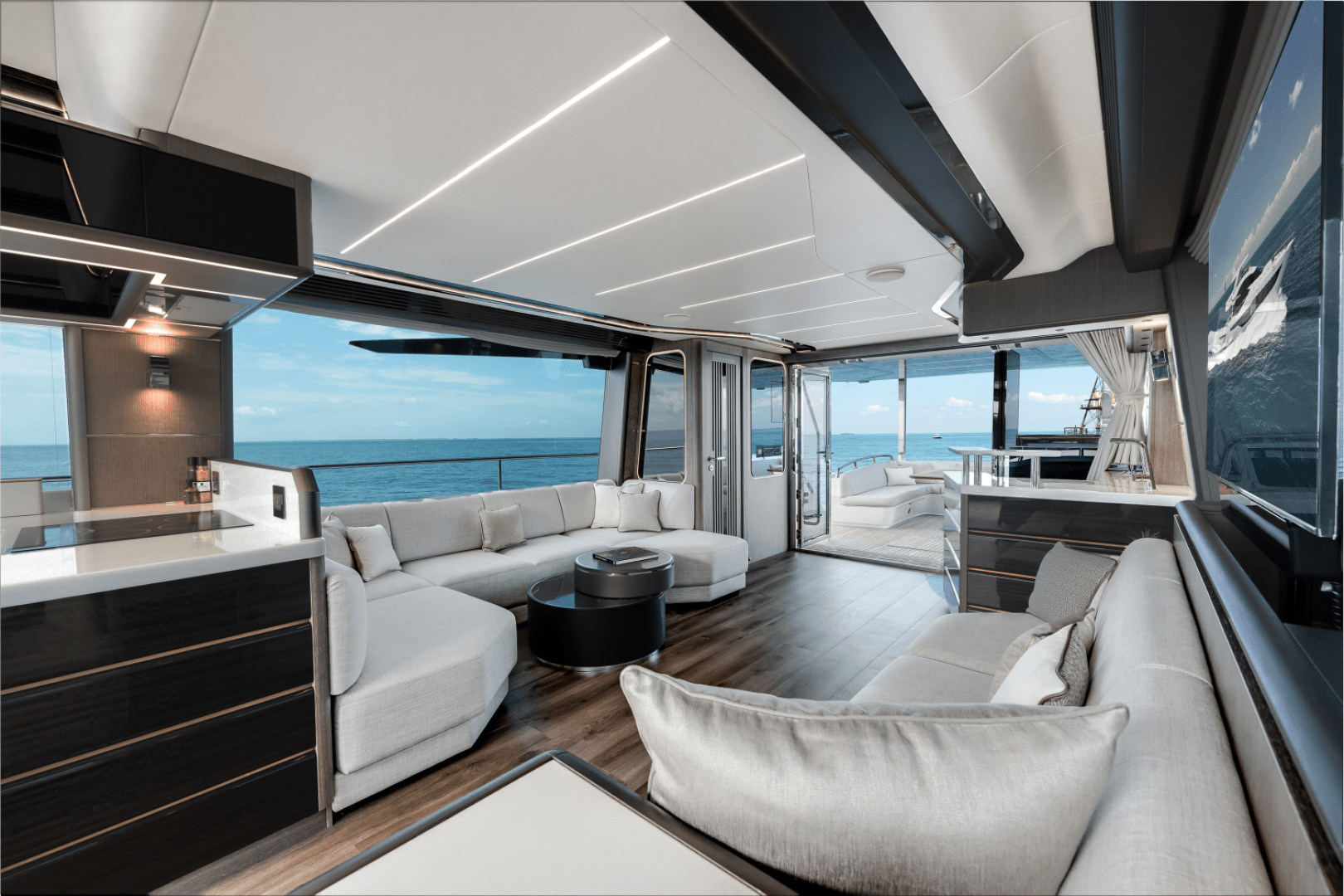 Slide: The Image of Galeon 800 FLY 2024 - 3898127