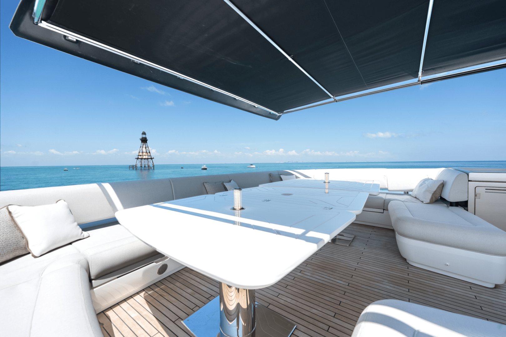 Slide: The Image of Galeon 800 FLY 2024 - 3898137