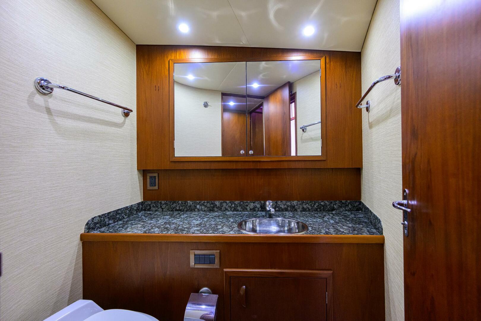 Slide: The Image of Master Head - 5125334