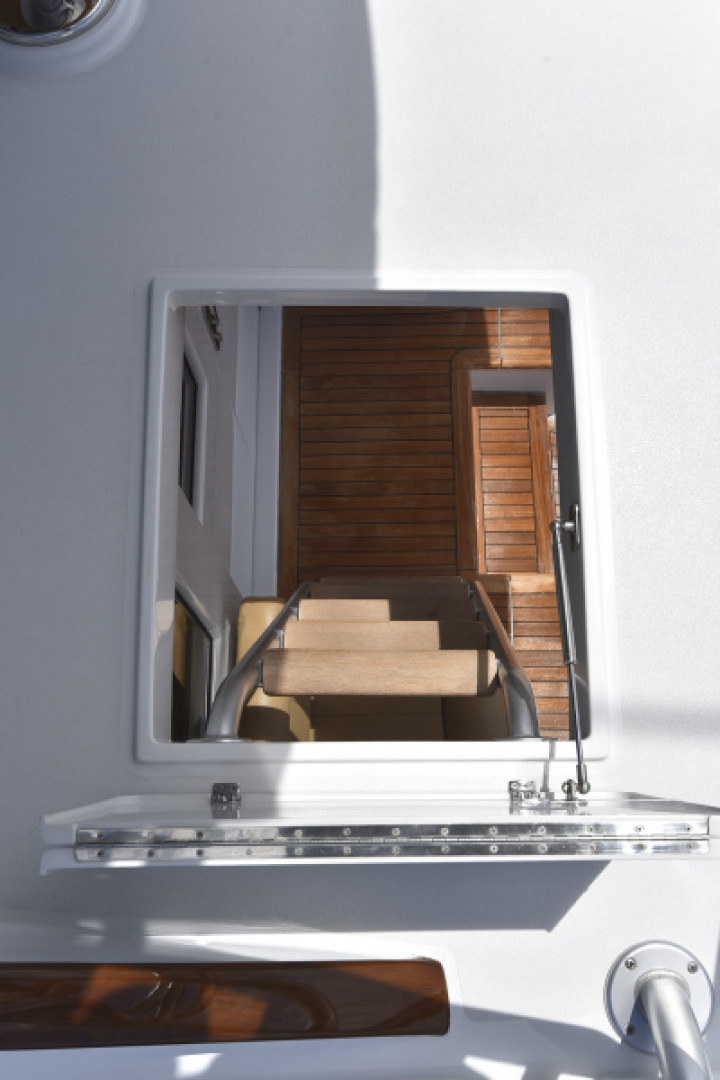 Slide: The Image of 2013 Garlington 61 Convertible - Bridge Acces - 3930942