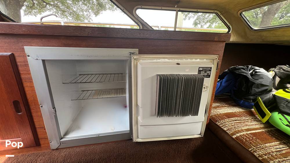 Slide: The Image of Galley, Sink, Mini-fridge - 15470923