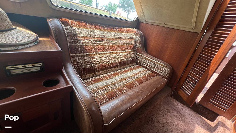 Slide: The Image of Sofa - 15470927