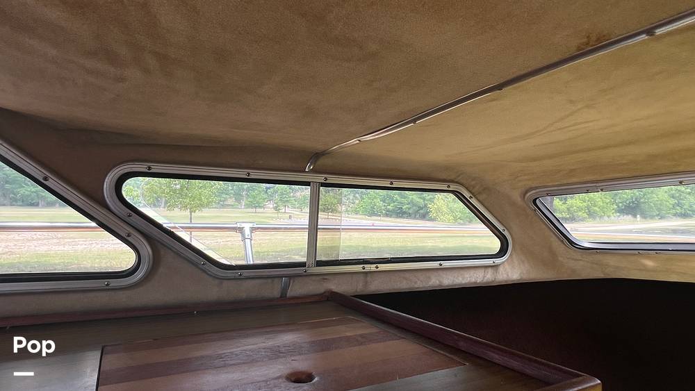 Slide: The Image of Port Side Windows - 15470935