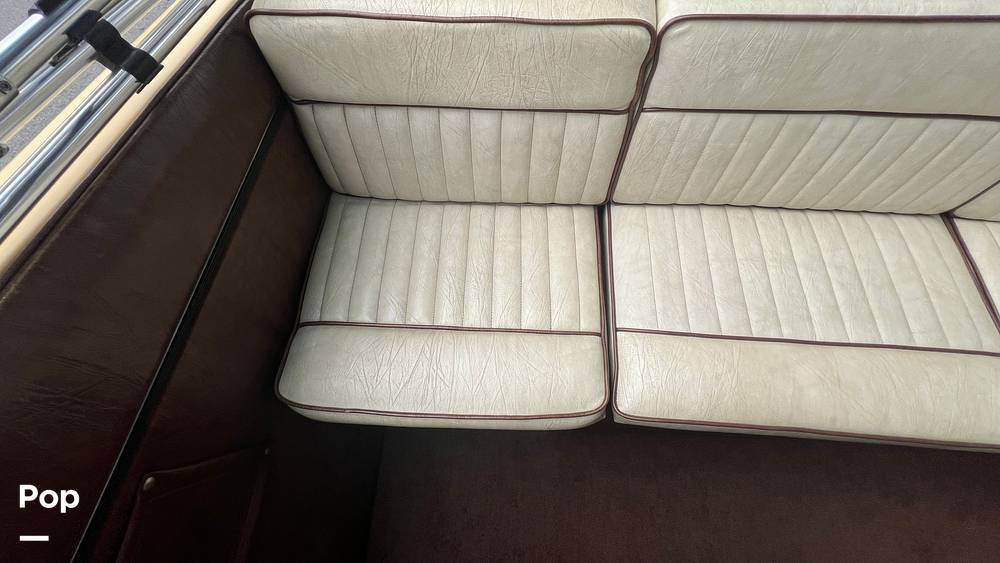 Slide: The Image of Transom Seating - 15470945