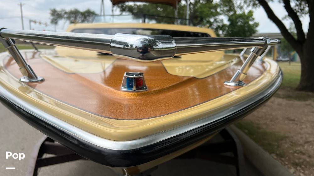 Slide: The Image of Bow Rail, Rub Rail, Nav Lighting - 15471070