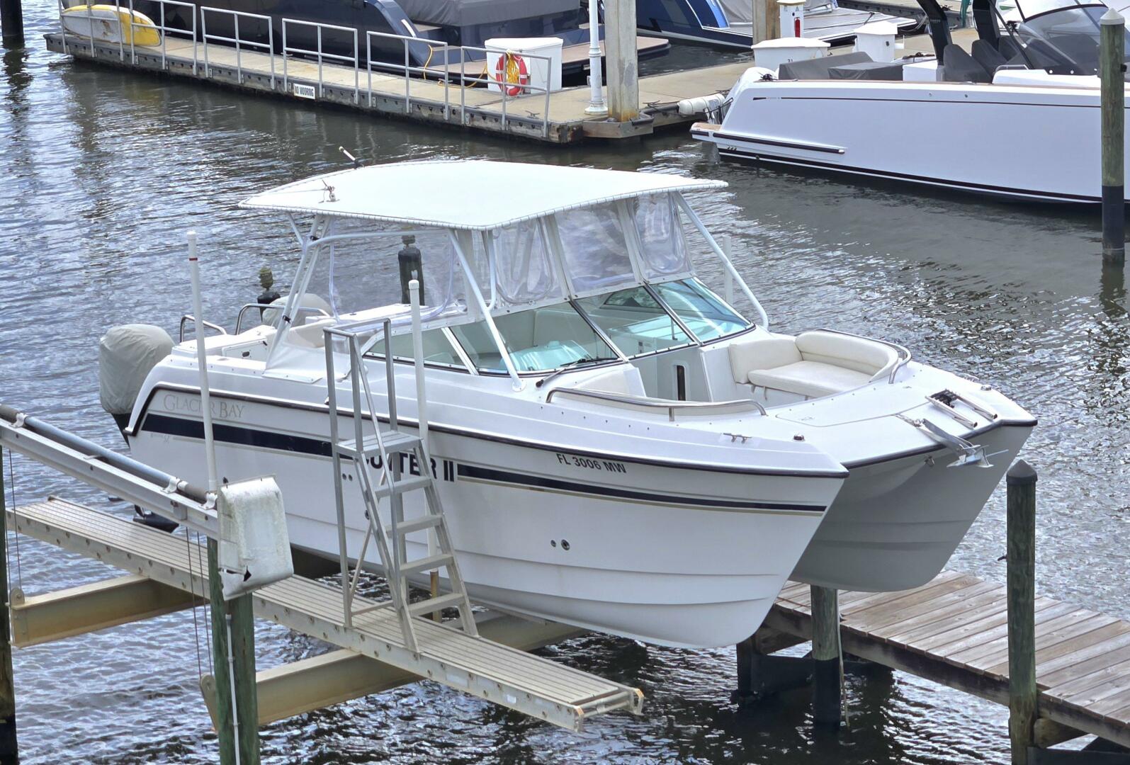 Slide: The Image of Glacier Bay 2640 SX Renegade Catamaran 2005 - 5475463