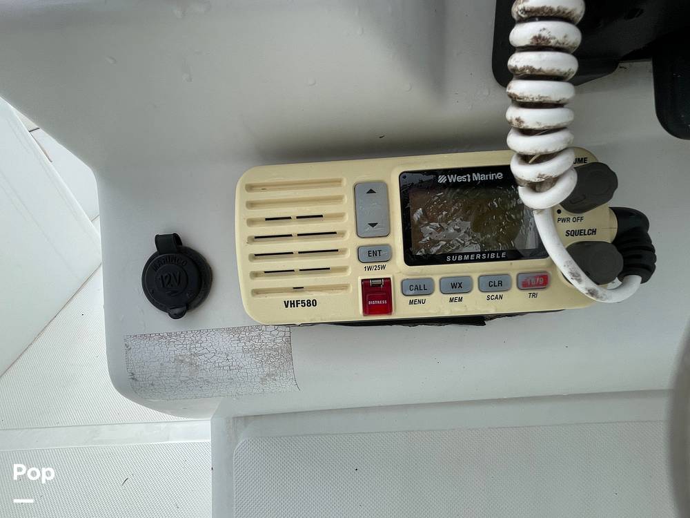 Slide: The Image of Marine Radio - 15037065