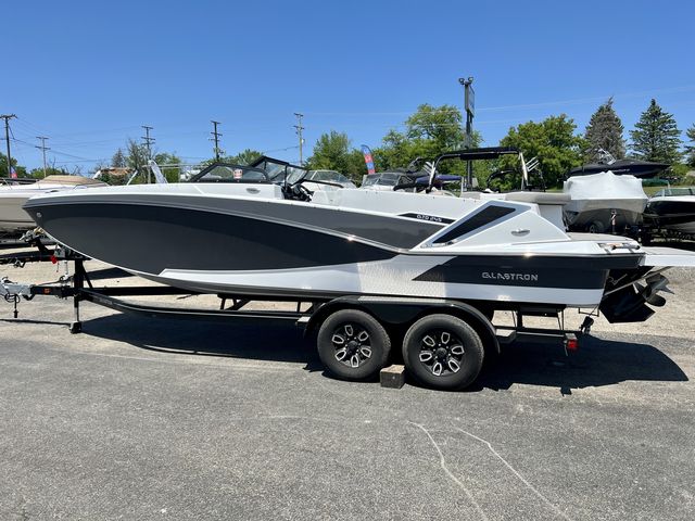 Slide: The Image of Glastron 245 GTD 2022 - 2