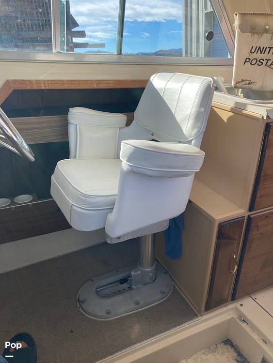 Slide: The Image of Captain's Chair - 13304733
