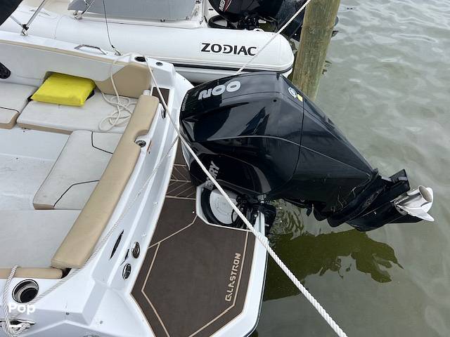 Slide: The Image of Glastron GTD 220 2022 - 14197081