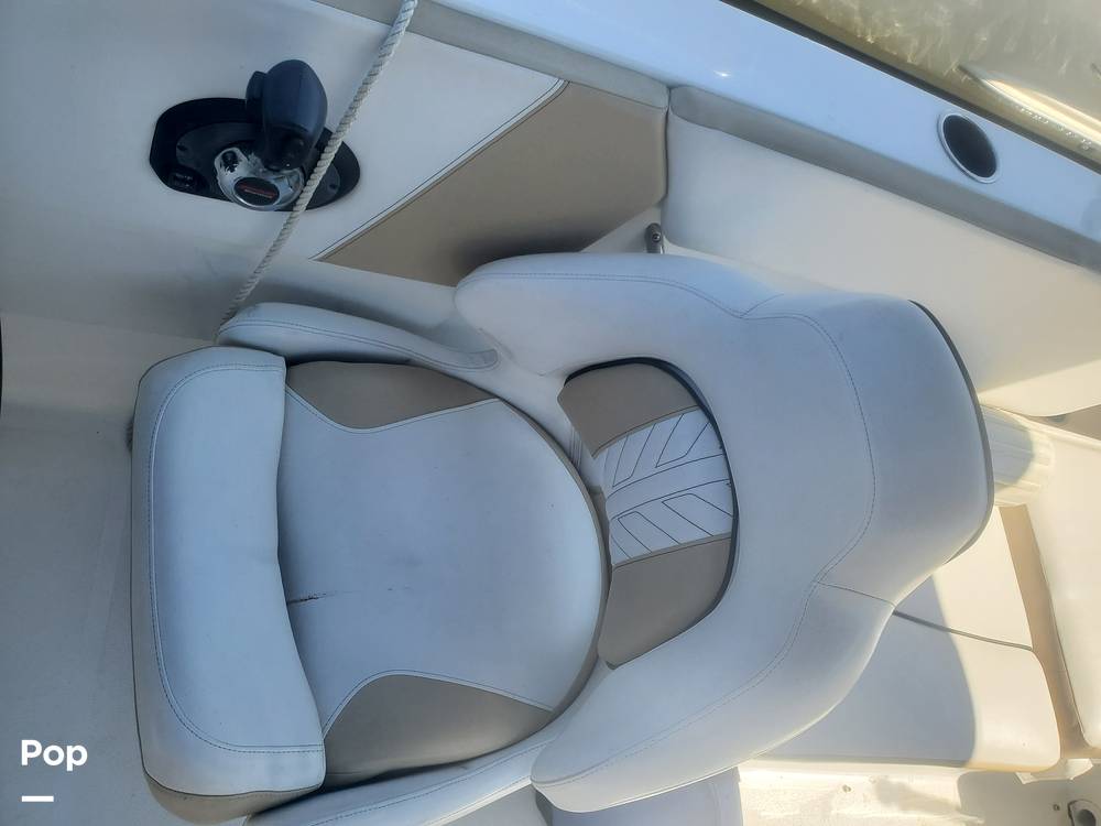Slide: The Image of Glastron GTD 220 2022 - 14674089