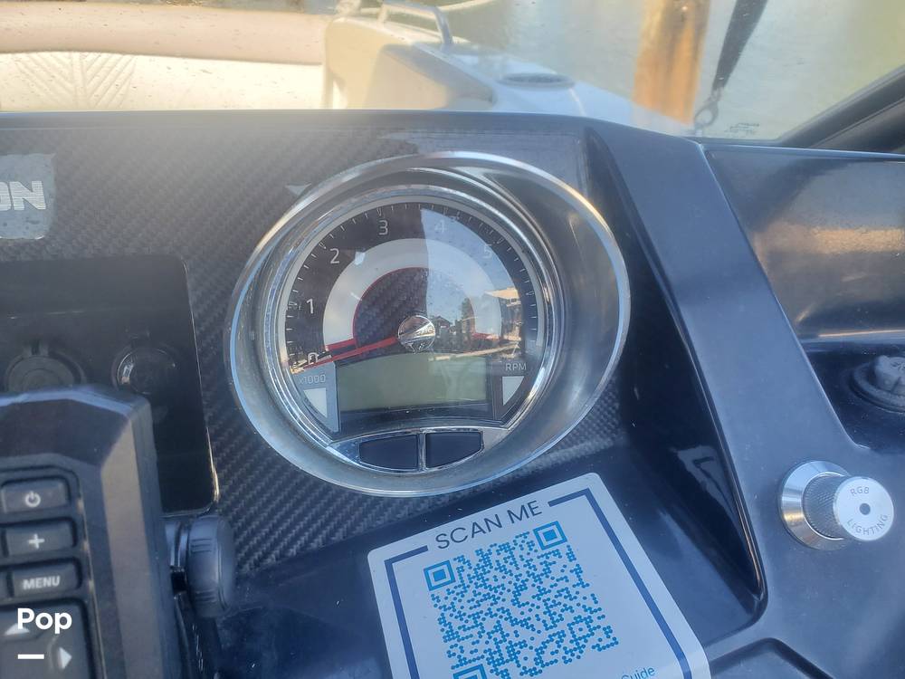 Slide: The Image of Glastron GTD 220 2022 - 14674093