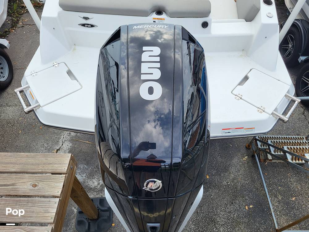 Slide: The Image of Glastron GTD 240 2020 - 14866229
