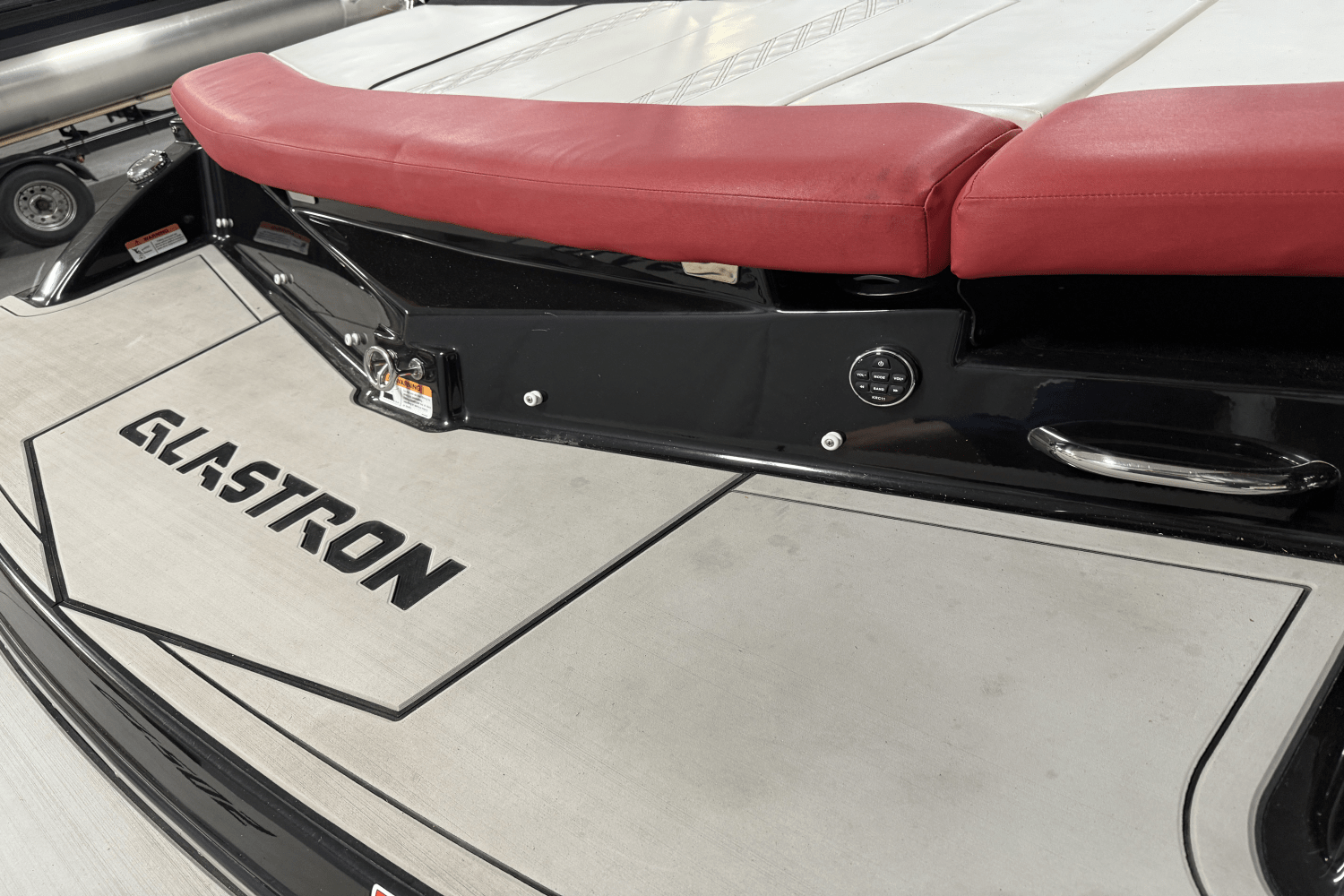 Slide: The Image of Glastron GTS 205 2019 - 15