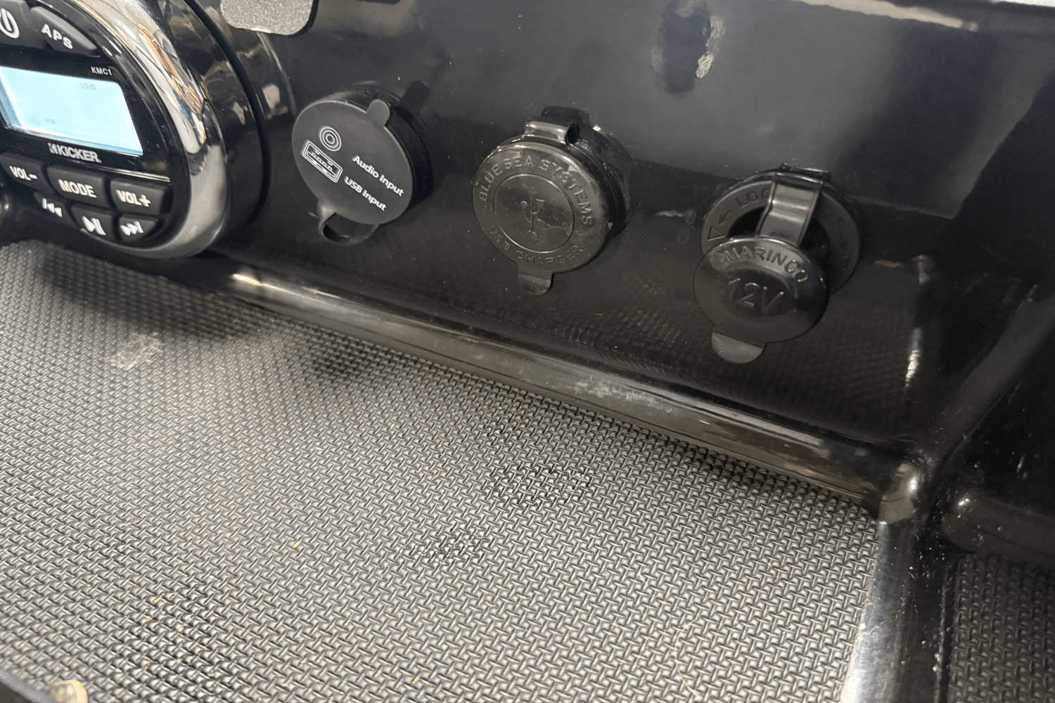 Slide: The Image of Glastron GTS 205 2019 - 56