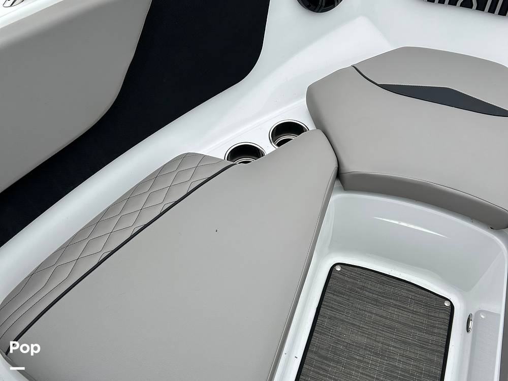 Slide: The Image of Glastron GX190 2022 - 15475952