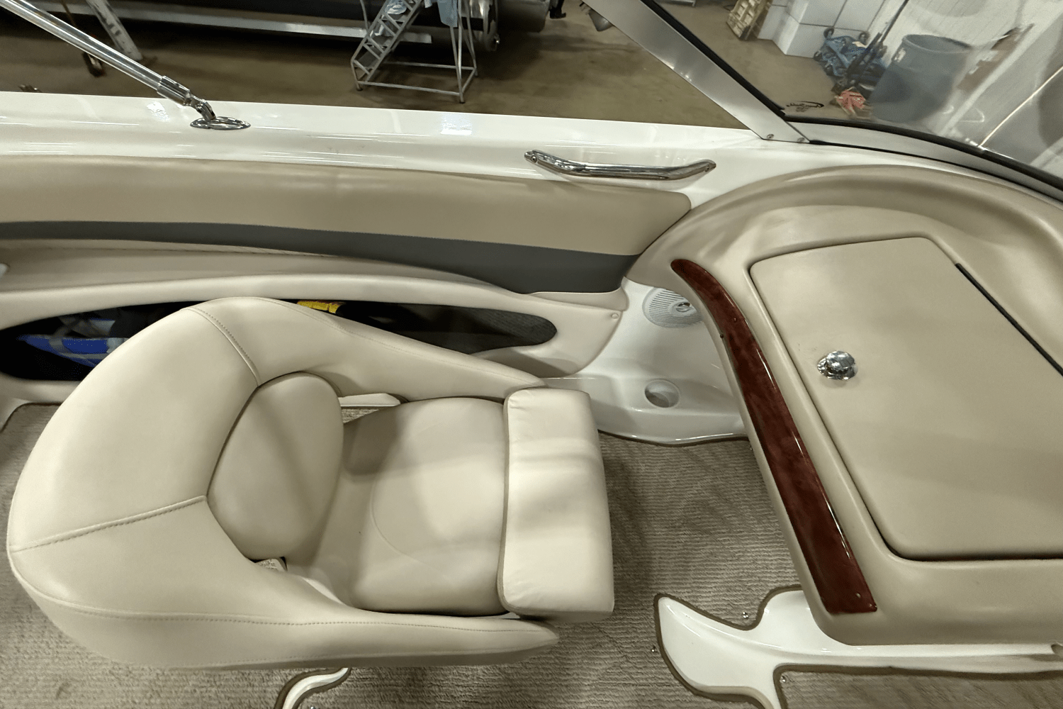 Slide: The Image of Glastron GX 205 SF 2006 - 12