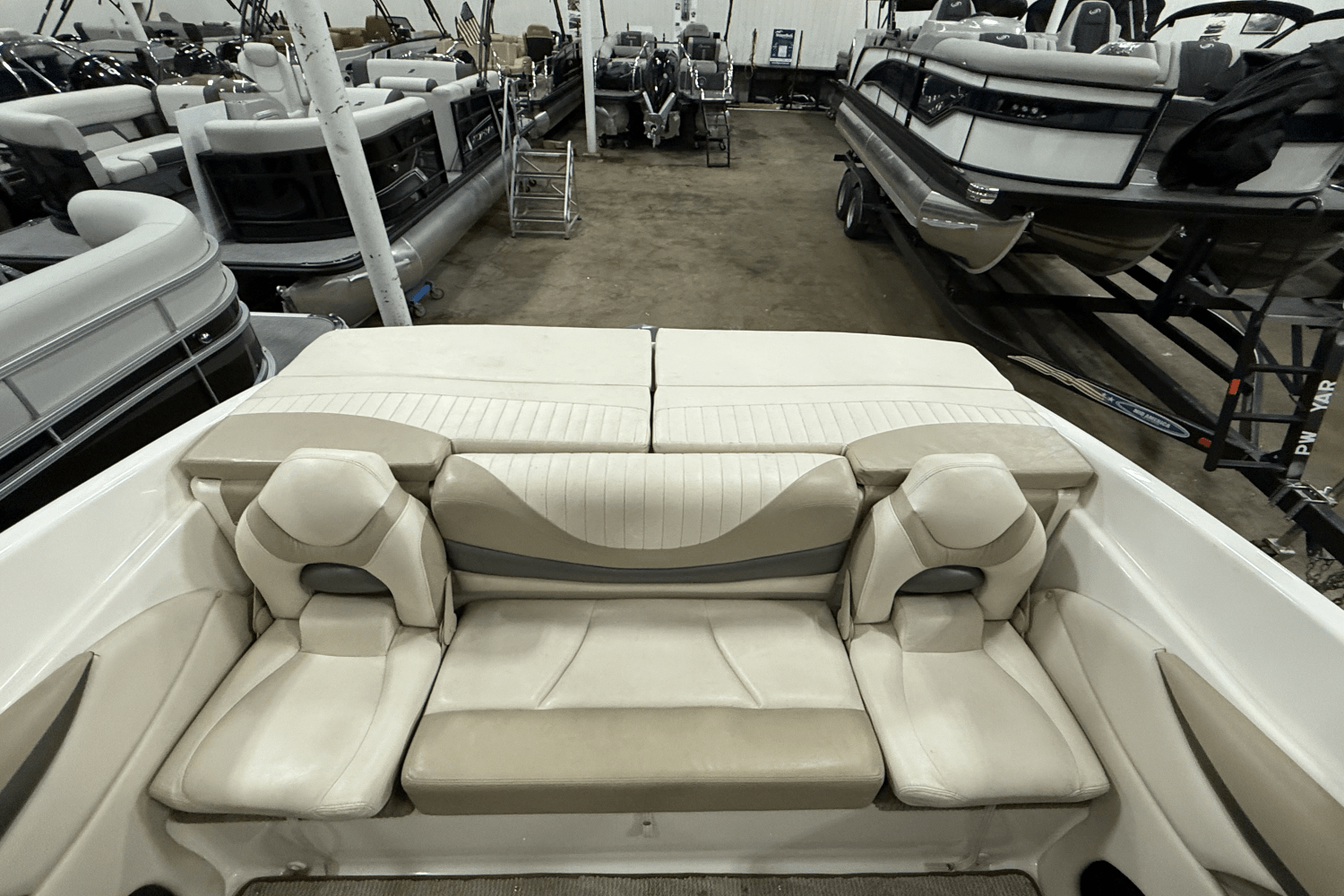 Slide: The Image of Glastron GX 205 SF 2006 - 8