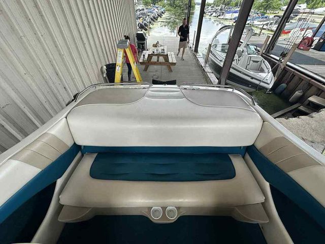 Slide: The Image of Glastron Ssv-199 1995 - 14