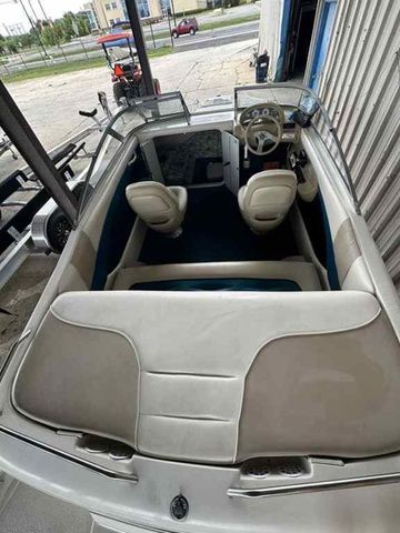 Slide: The Image of Glastron Ssv-199 1995 - 3