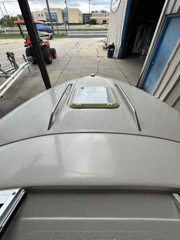 Slide: The Image of Glastron Ssv-199 1995 - 5