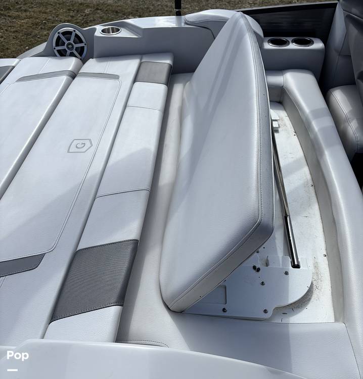 Slide: The Image of Godfrey Aquapatio 255 2017 - 105