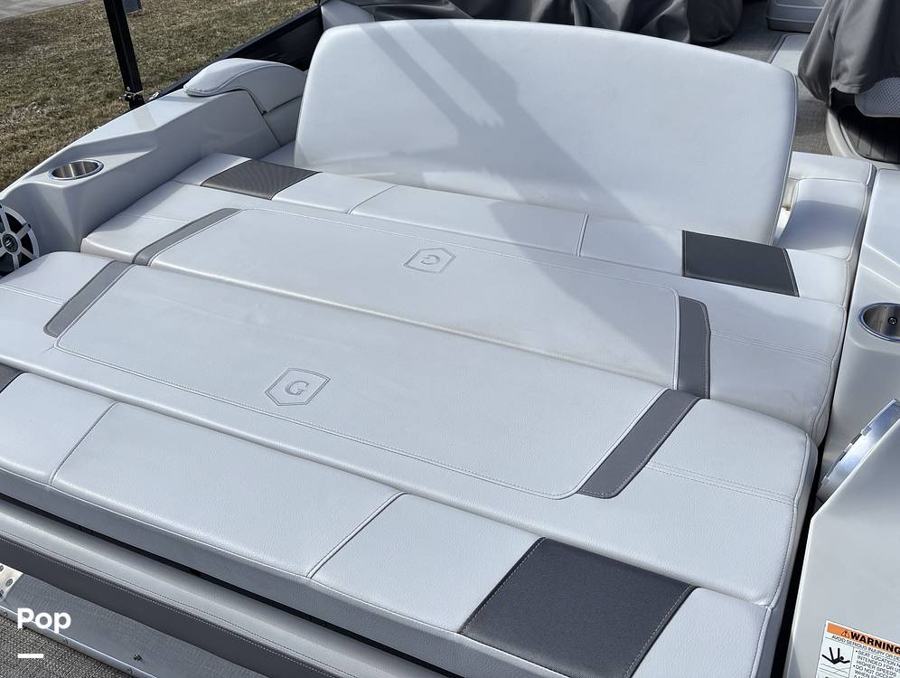 Slide: The Image of Godfrey Aquapatio 255 2017 - 106