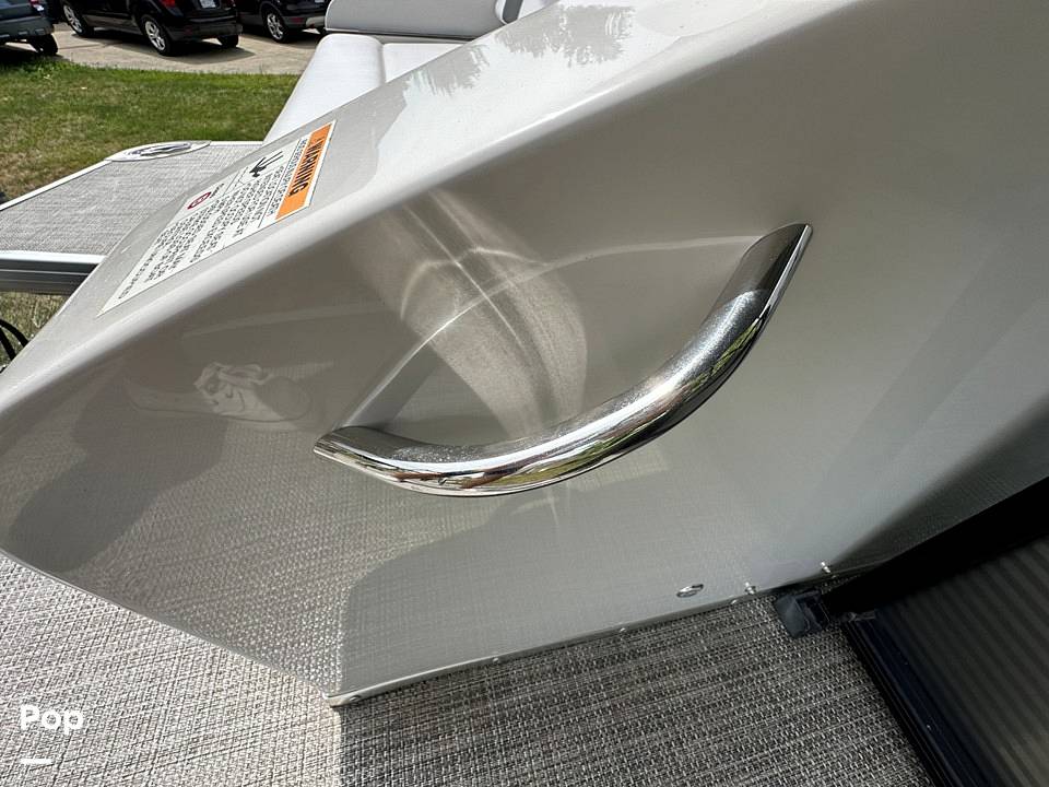 Slide: The Image of Godfrey Aquapatio 255 2017 - 16