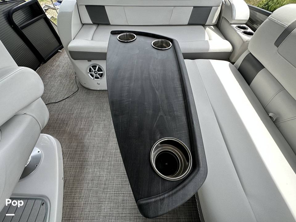 Slide: The Image of Godfrey Aquapatio 255 2017 - 23