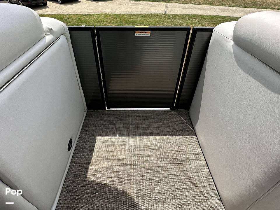 Slide: The Image of Godfrey Aquapatio 255 2017 - 41