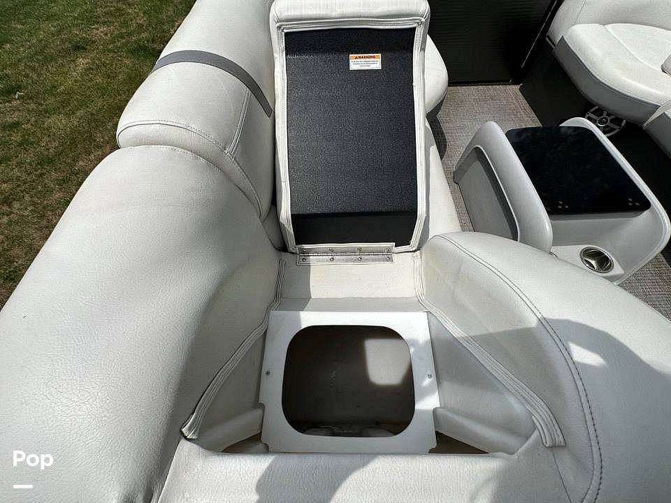 Slide: The Image of Godfrey Aquapatio 255 2017 - 53