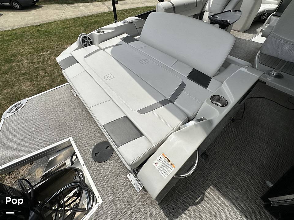 Slide: The Image of Godfrey Aquapatio 255 2017 - 59