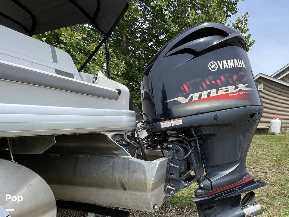 Slide: The Image of Godfrey Aquapatio 255 2017 - 67