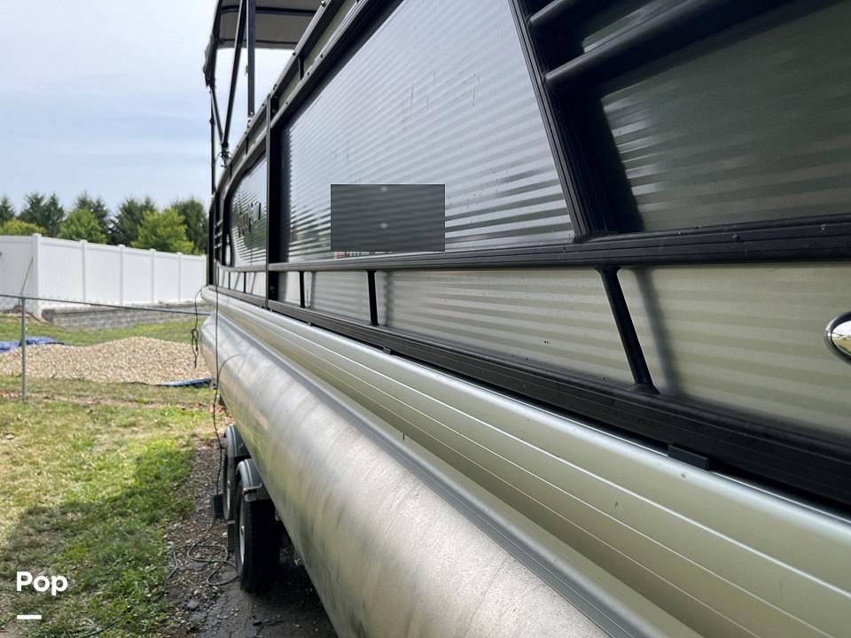 Slide: The Image of Godfrey Aquapatio 255 2017 - 70