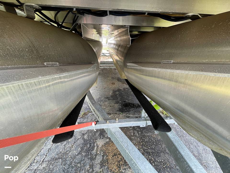 Slide: The Image of Godfrey Aquapatio 255 2017 - 80