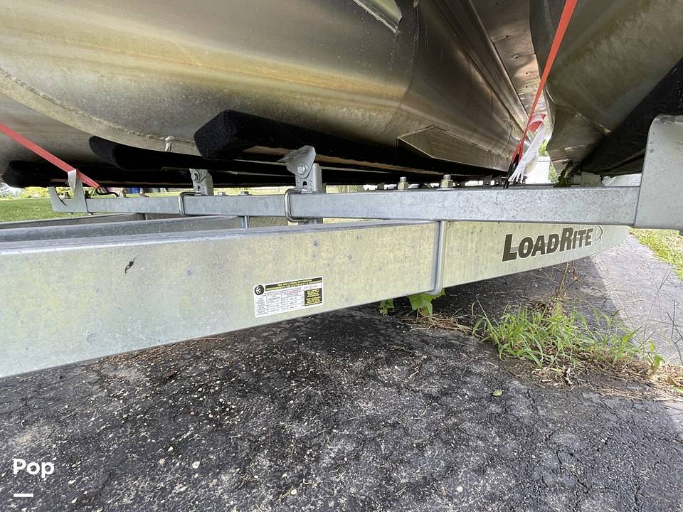 Slide: The Image of Godfrey Aquapatio 255 2017 - 93