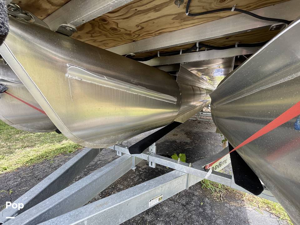 Slide: The Image of Godfrey Aquapatio 255 2017 - 94