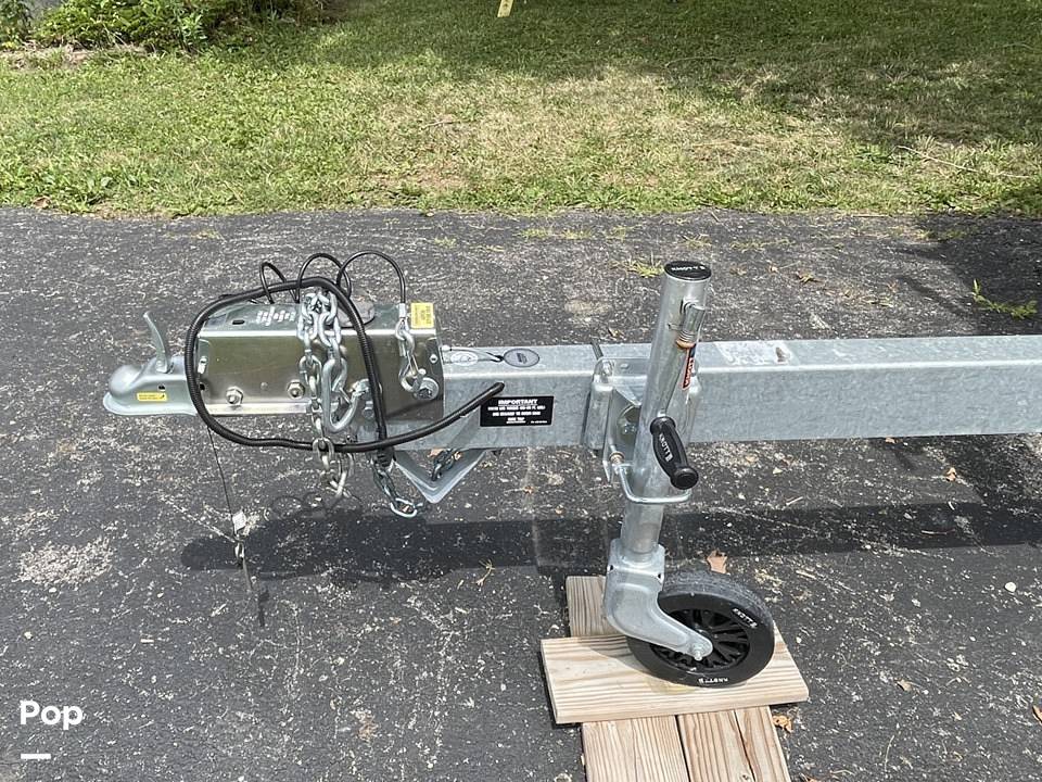 Slide: The Image of Godfrey Aquapatio 255 2017 - 95