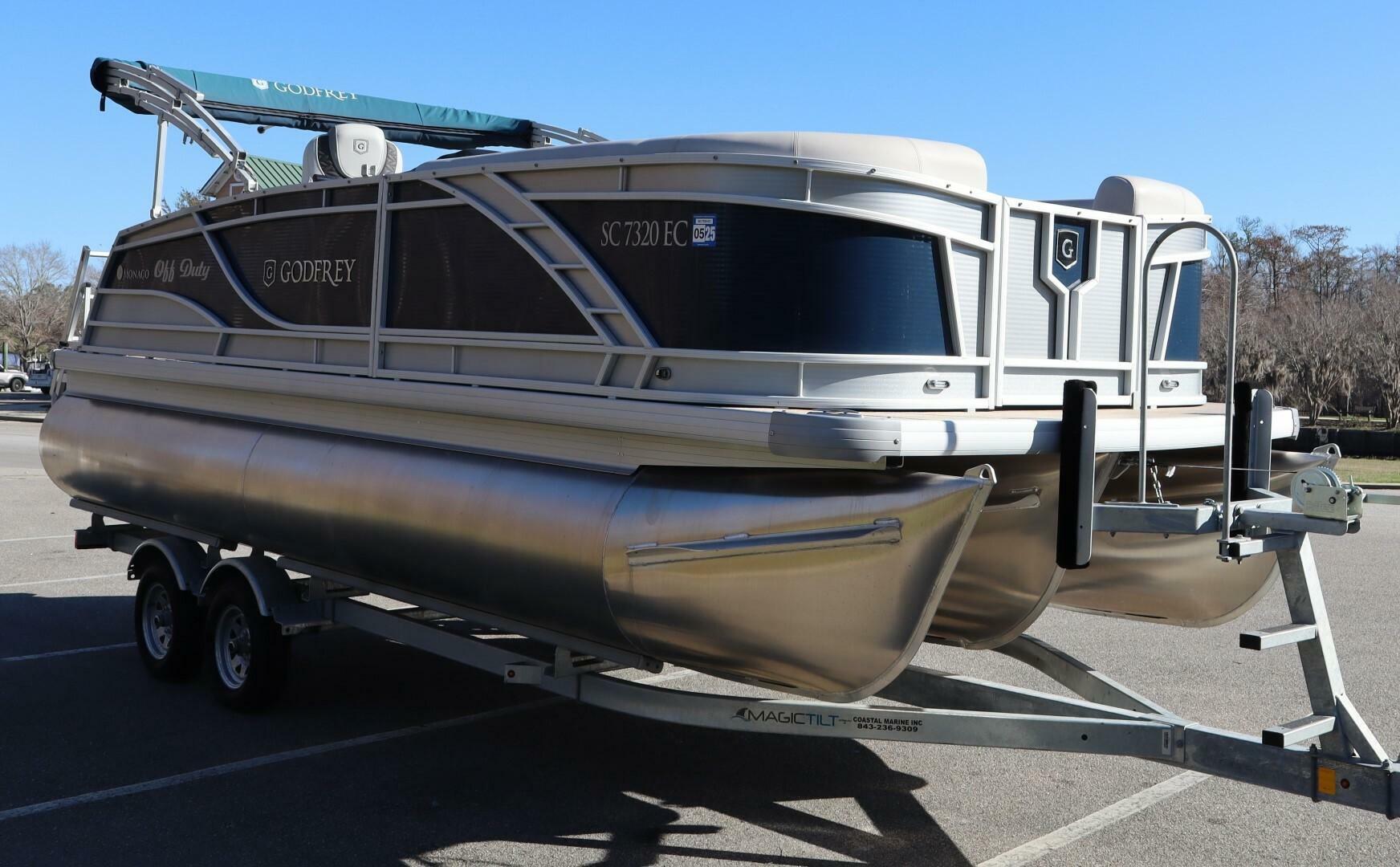 Slide: The Image of Godfrey Monaco 215 C 2022 - 5252493